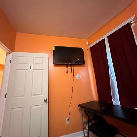 Fidellia Iron Room, Queen Bed Minutes From Newark Liberty International Airport And Newark Penn Station Exteriér fotografie