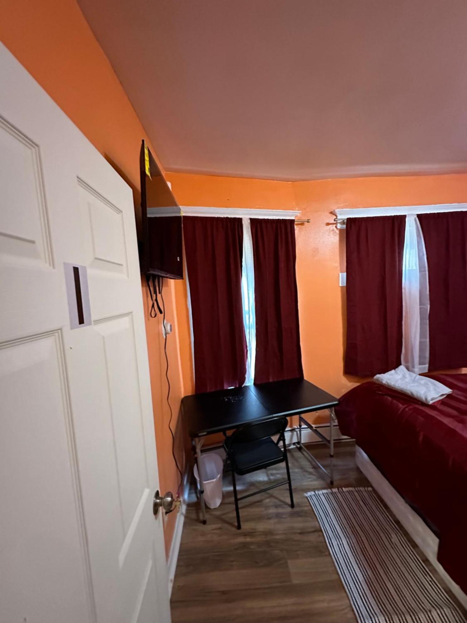 Fidellia Iron Room, Queen Bed Minutes From Newark Liberty International Airport And Newark Penn Station Exteriér fotografie