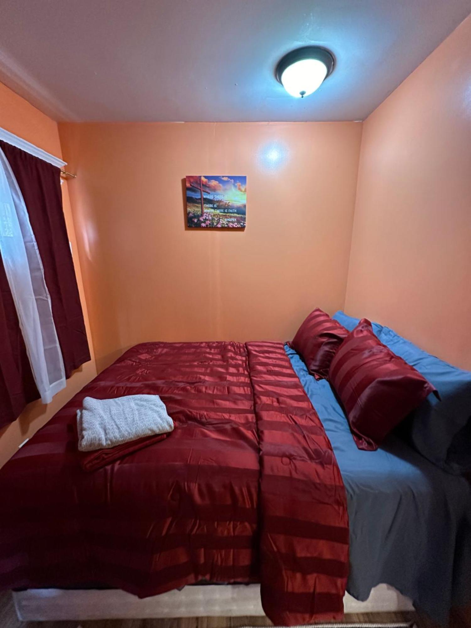 Fidellia Iron Room, Queen Bed Minutes From Newark Liberty International Airport And Newark Penn Station Exteriér fotografie